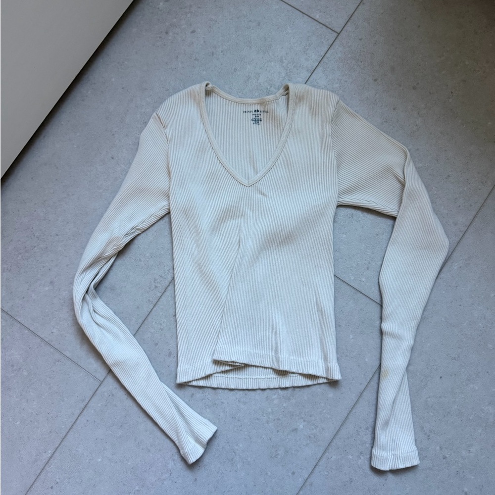 Brandy Melville Off-White Ribbed Long Sleeve Top